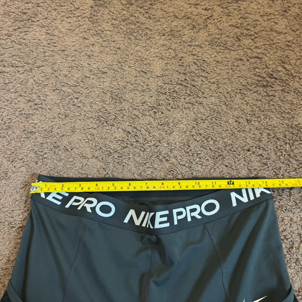 Nike Pro High Rise Crop Leggings Gray Size L Large $60 - Picture 5 of 9